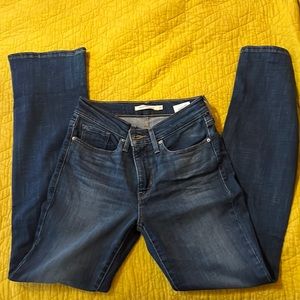 Levi’s 315 Shaping Bootcut Jeans